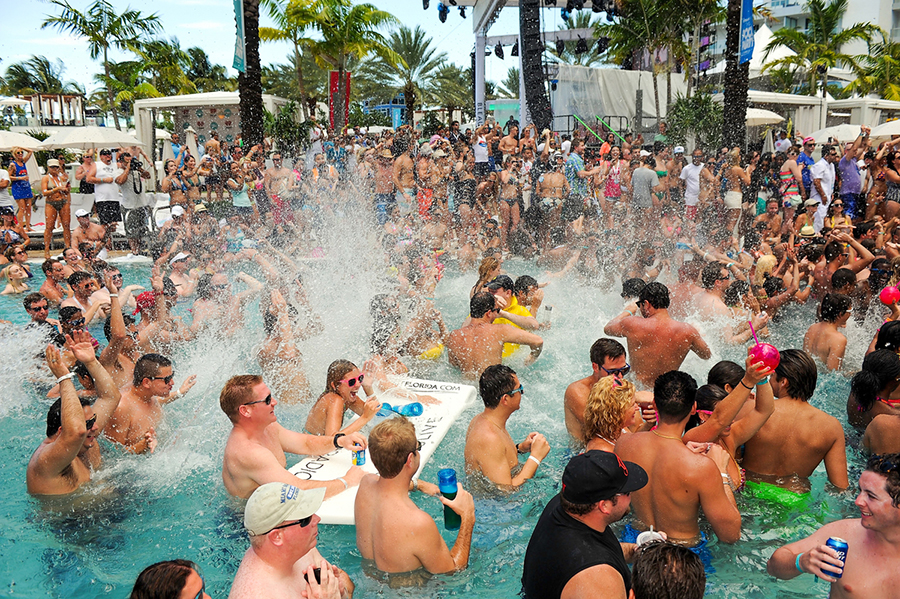 ultimate pool party